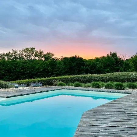 Pigeonnier Met Prive Zwembad Op Ons Domein Le Verdurier Casa vacanze Douville