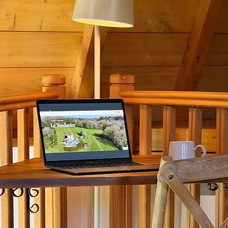 Ontdek Een Exclusief En Romantisch Adults-Only Toevluchtsoord Voor Twee Volwassenen In De Franse Dordogne Geniet Van Ultieme Privacy En Ontspan In Alle Rust Bij Je Eigen Verwarmde Privezwembad 펜션 *